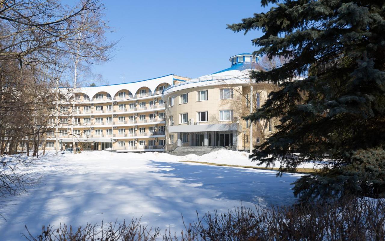 Vozdvizhenskoe Park Hotel Avangard Esterno foto